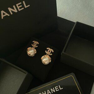 Chanel Women's Gold Pearl Drop Earrings